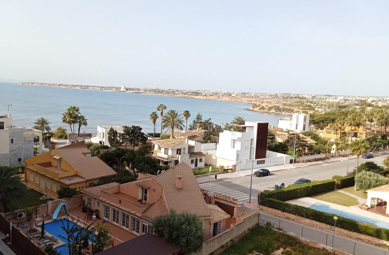 Odsprzedaż - Mieszkanie w bloku - Torrevieja - Punta Prima