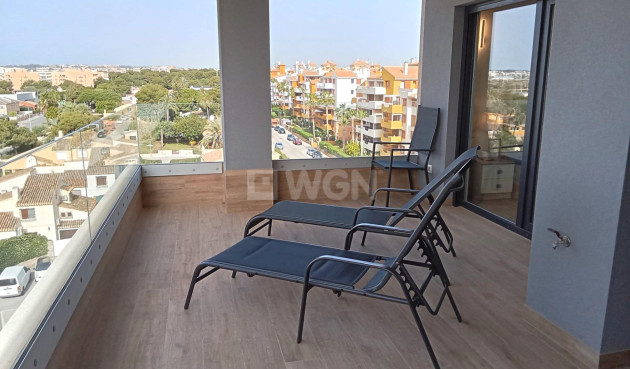 Odsprzedaż - Mieszkanie w bloku - Torrevieja - Punta Prima