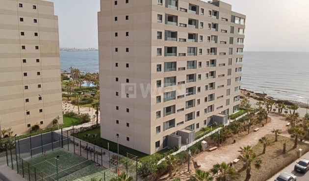 Odsprzedaż - Mieszkanie w bloku - Torrevieja - Punta Prima