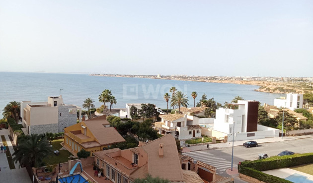 Odsprzedaż - Mieszkanie w bloku - Torrevieja - Punta Prima