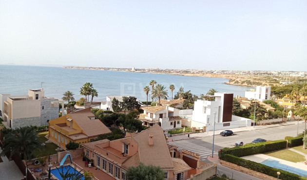 Odsprzedaż - Mieszkanie w bloku - Torrevieja - Punta Prima