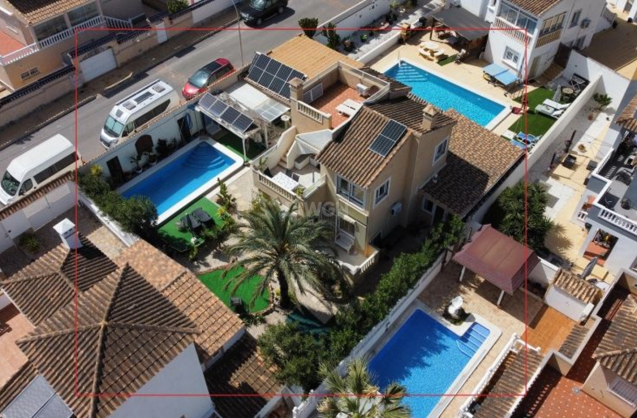 Odsprzedaż - Villa - Orihuela Costa - Costa Blanca
