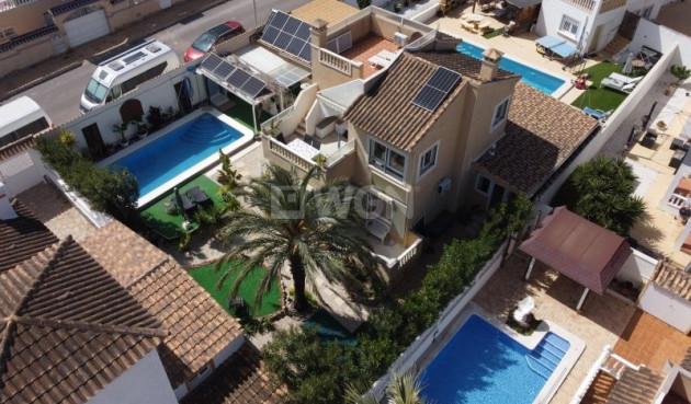 Odsprzedaż - Villa - Orihuela Costa - Costa Blanca