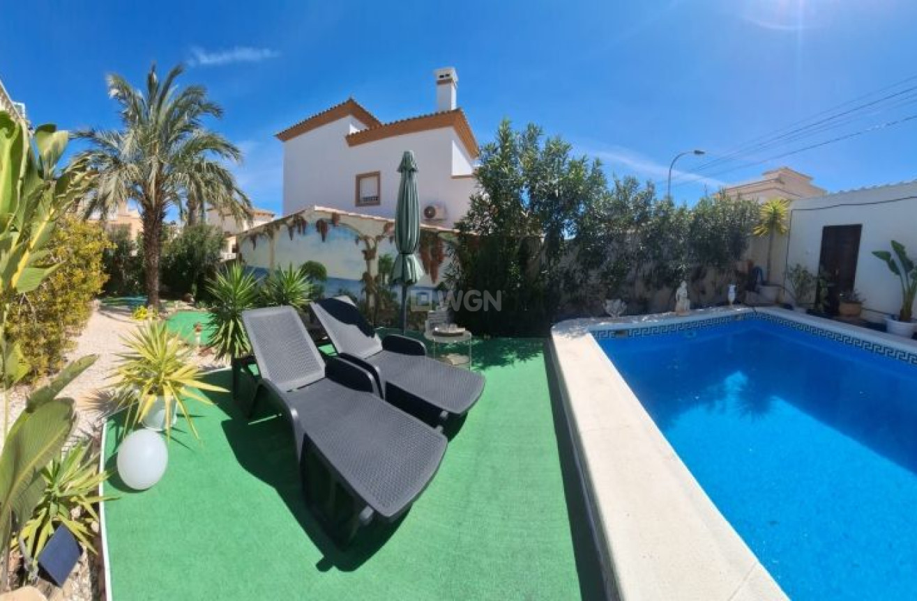 Odsprzedaż - Villa - Orihuela Costa - Costa Blanca