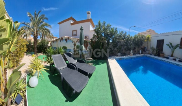Odsprzedaż - Villa - Orihuela Costa - Costa Blanca
