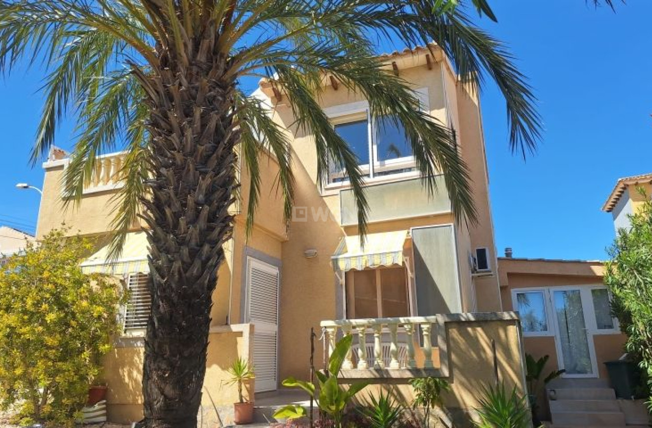 Odsprzedaż - Villa - Orihuela Costa - Costa Blanca