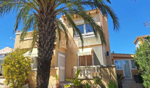 Odsprzedaż - Villa - Orihuela Costa - Costa Blanca