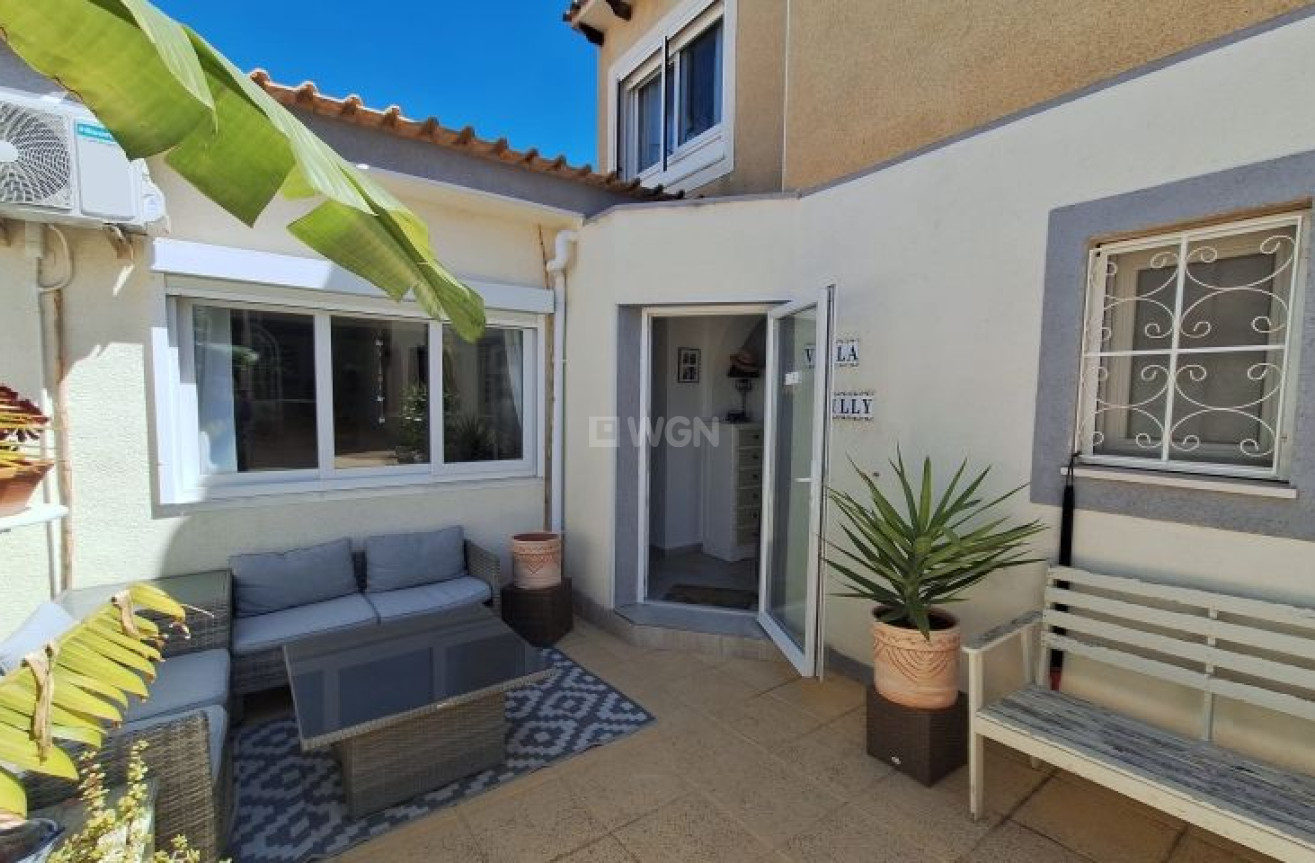 Odsprzedaż - Villa - Orihuela Costa - Costa Blanca