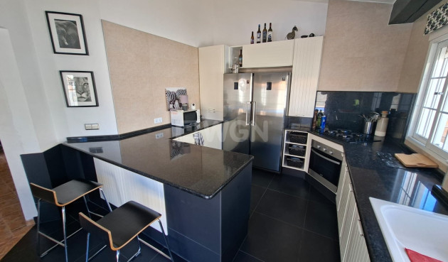 Odsprzedaż - Villa - Fortuna - Inland