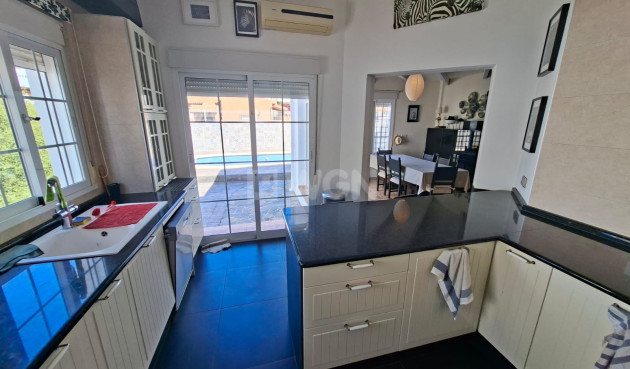 Odsprzedaż - Villa - Fortuna - Inland