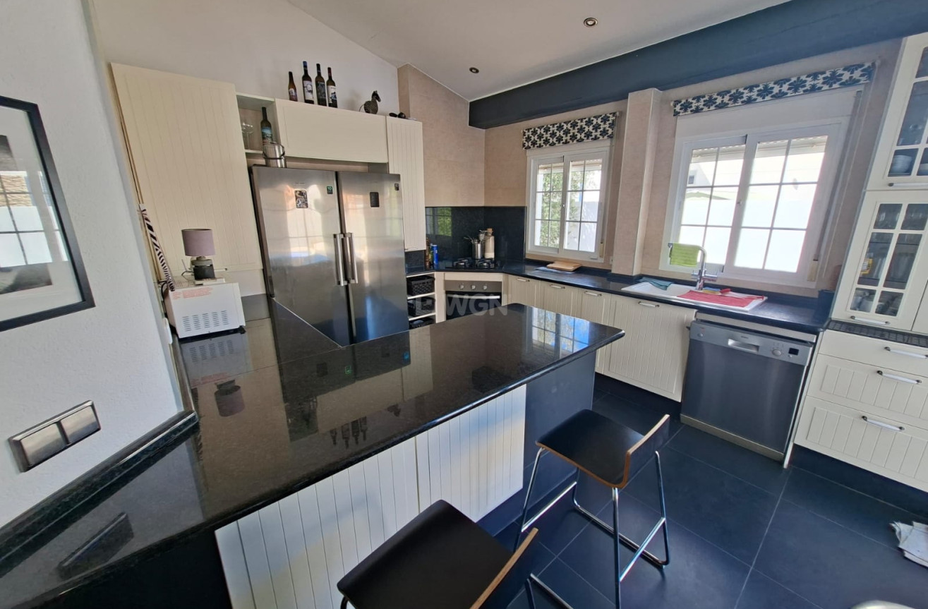 Odsprzedaż - Villa - Fortuna - Inland