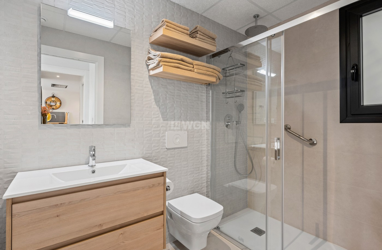 Odsprzedaż - Mieszkanie w bloku - Orihuela Costa - Costa Blanca