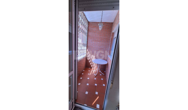 Odsprzedaż - Mieszkanie w bloku - Murcia - San Benito-patiño