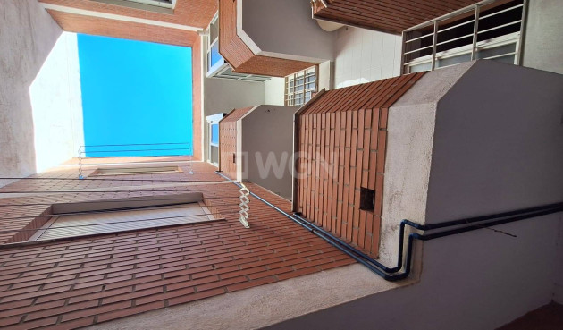 Odsprzedaż - Mieszkanie w bloku - Murcia - San Benito-patiño