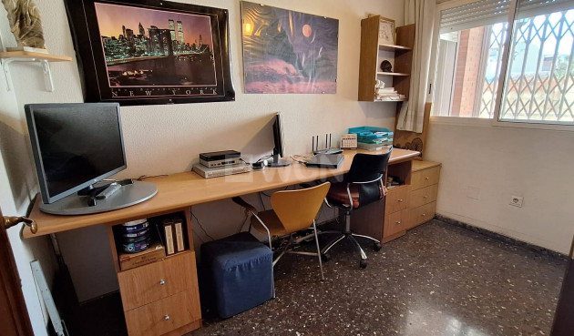 Odsprzedaż - Mieszkanie w bloku - Murcia - San Benito-patiño