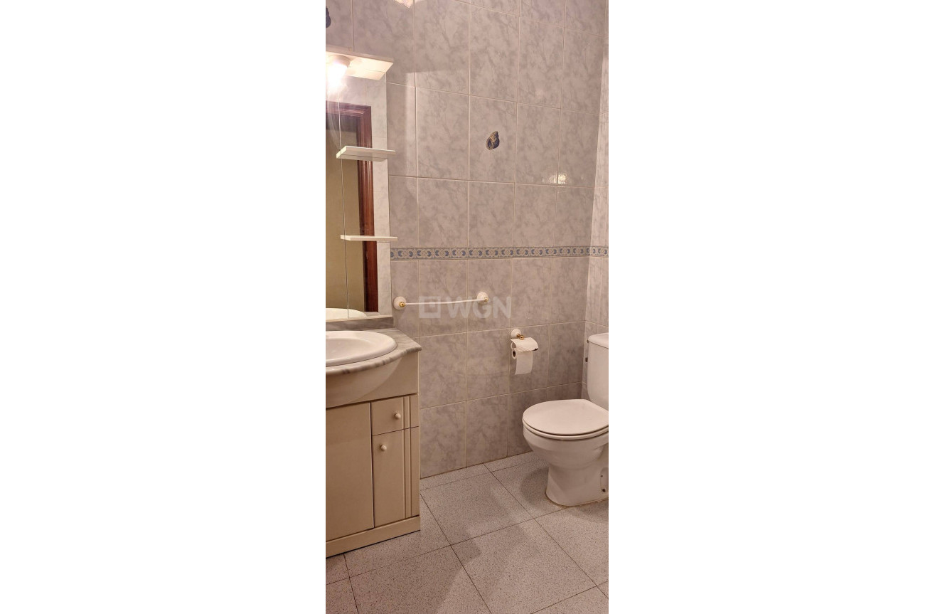 Odsprzedaż - Mieszkanie w bloku - Murcia - San Benito-patiño