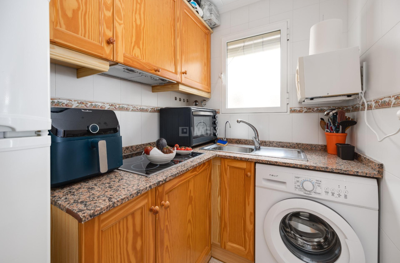 Wiederverkauf - Wohnung - Torrevieja - Estacion De Autobuses