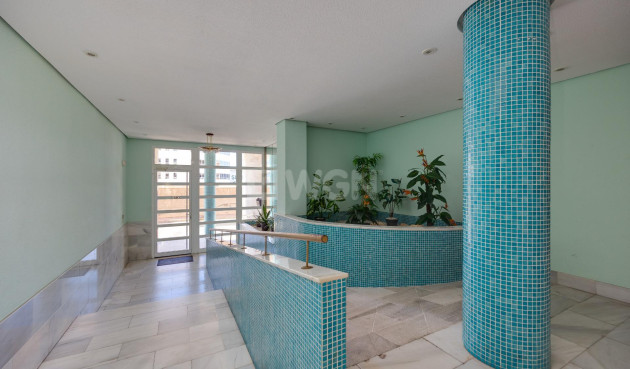 Wiederverkauf - Wohnung - Torrevieja - Estacion De Autobuses