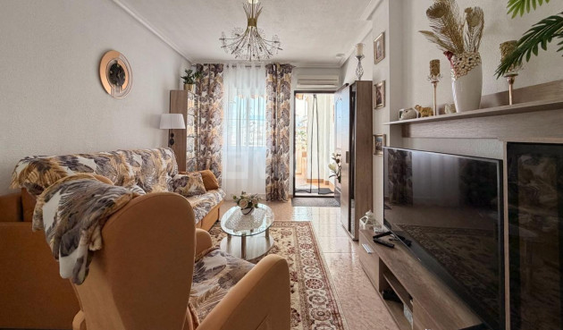 Odsprzedaż - Mieszkanie w bloku - Torrevieja - Nueva Torrevieja
