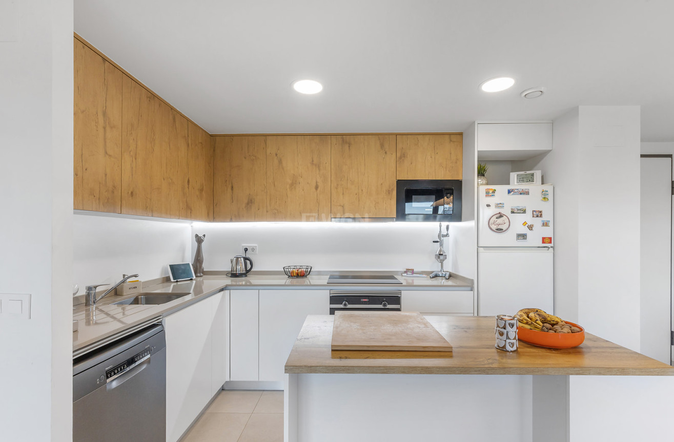 Resale - Apartment / flat - Torrevieja - Costa Blanca