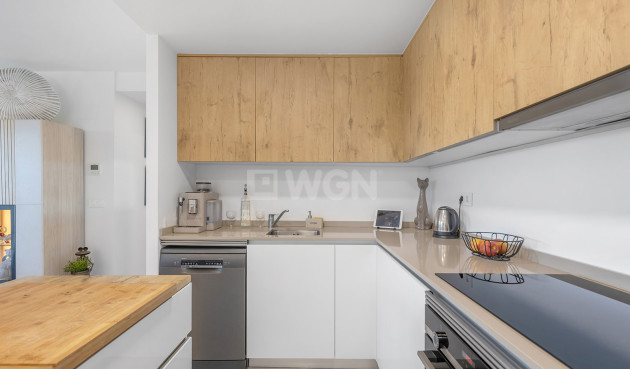 Resale - Apartment / flat - Torrevieja - Costa Blanca