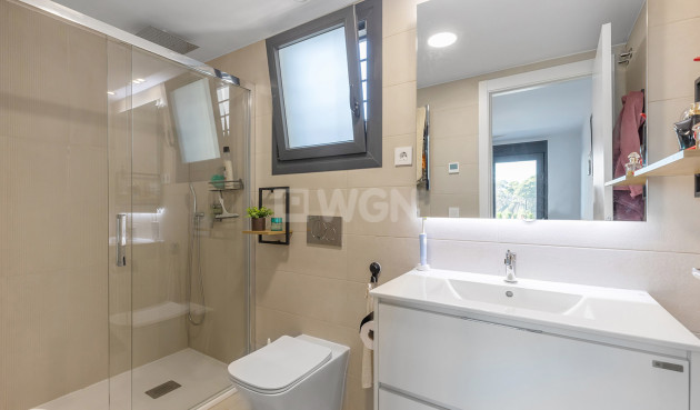 Resale - Apartment / flat - Torrevieja - Costa Blanca