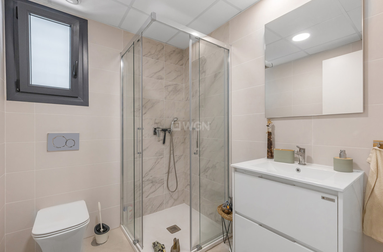 Resale - Apartment / flat - Torrevieja - Costa Blanca