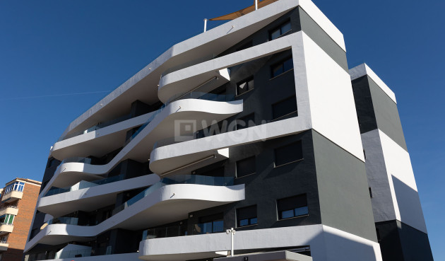 Resale - Apartment / flat - Torrevieja - Costa Blanca