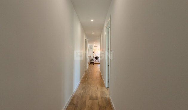 Odsprzedaż - Villa - Los Balcones - Costa Blanca