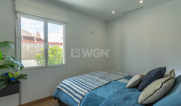 Odsprzedaż - Villa - Los Balcones - Costa Blanca