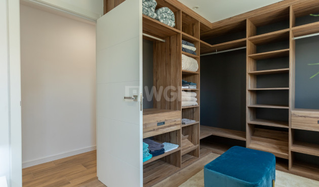 Odsprzedaż - Villa - Los Balcones - Costa Blanca