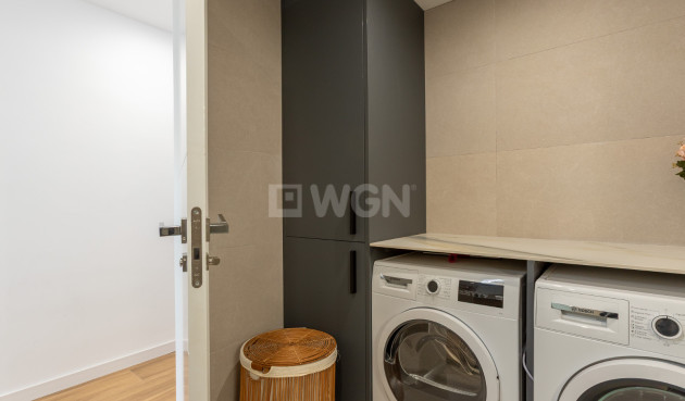 Odsprzedaż - Villa - Los Balcones - Costa Blanca