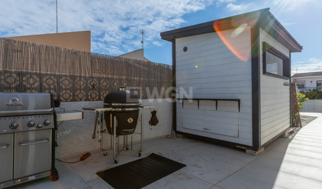 Odsprzedaż - Villa - Los Balcones - Costa Blanca