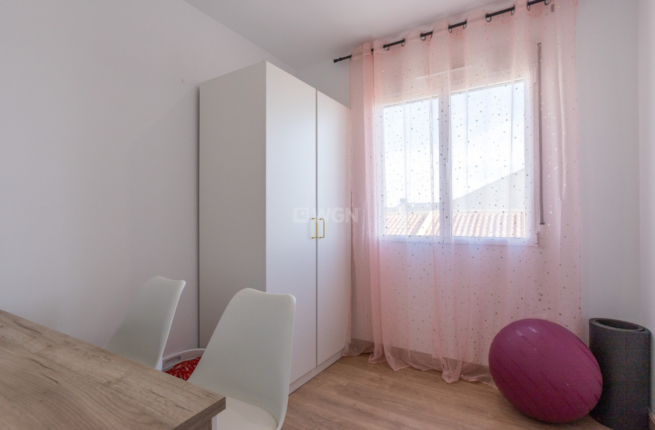 Odsprzedaż - Villa - Los Balcones - Costa Blanca