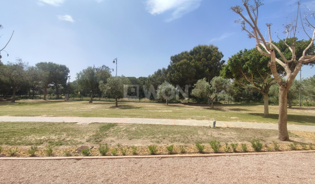 Odsprzedaż - Mieszkanie w bloku - Hacienda Riquelme Golf Resort - Inland