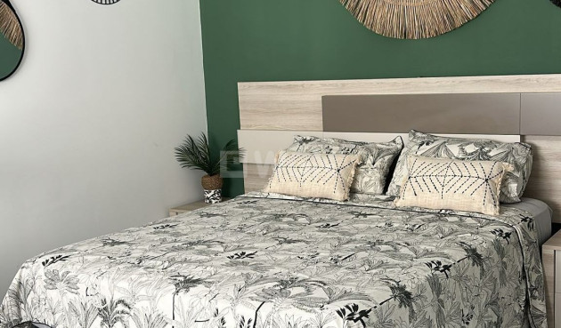 Resale - Villa - Daya Vieja - Costa Blanca