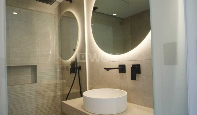 Odsprzedaż - Mieszkanie w bloku - Guardamar del Segura - Costa Blanca