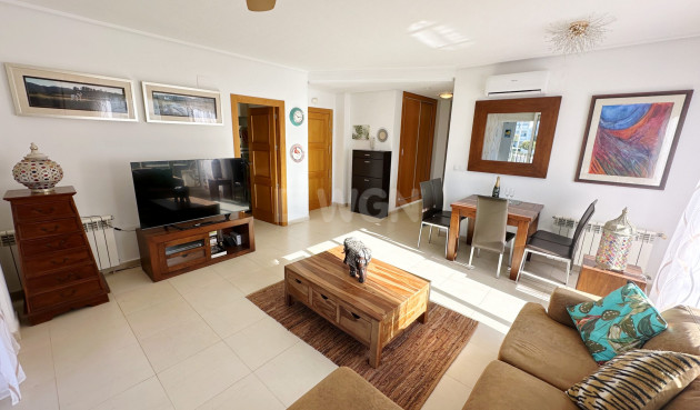 Odsprzedaż - Mieszkanie w bloku - La Torre Golf Resort - Inland