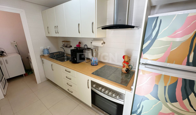 Odsprzedaż - Mieszkanie w bloku - La Torre Golf Resort - Inland