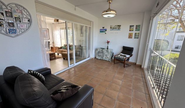 Odsprzedaż - Mieszkanie w bloku - La Torre Golf Resort - Inland