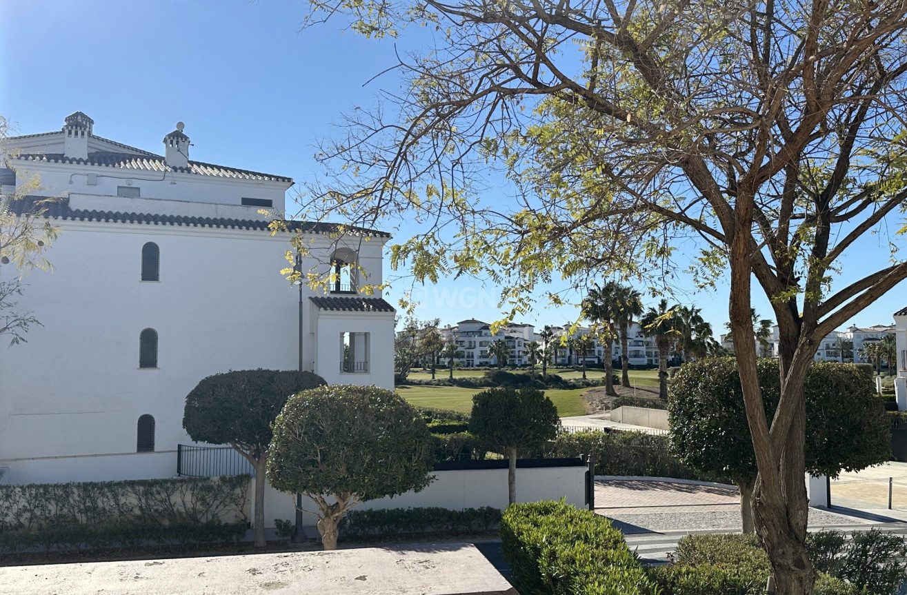 Odsprzedaż - Mieszkanie w bloku - La Torre Golf Resort - Inland