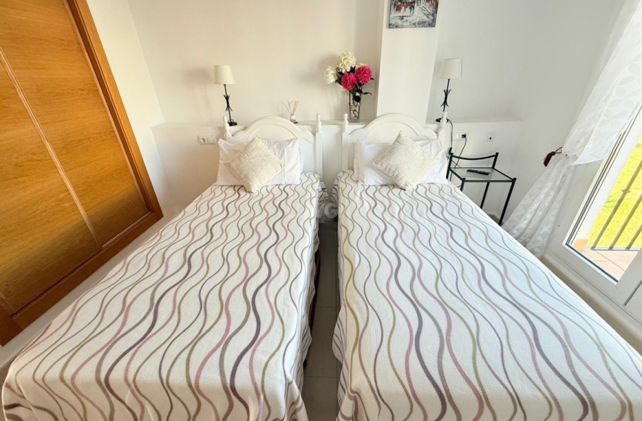 Odsprzedaż - Mieszkanie w bloku - Hacienda Riquelme Golf Resort - Inland