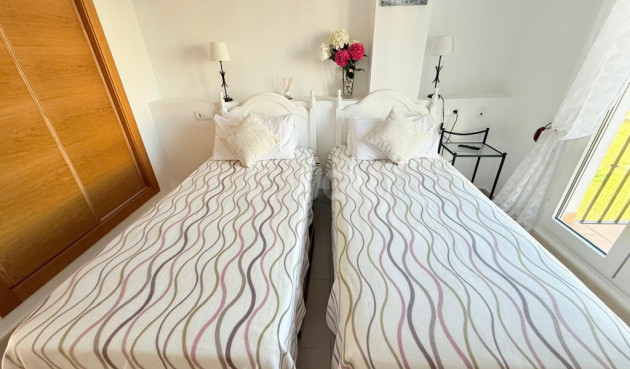 Odsprzedaż - Mieszkanie w bloku - Hacienda Riquelme Golf Resort - Inland