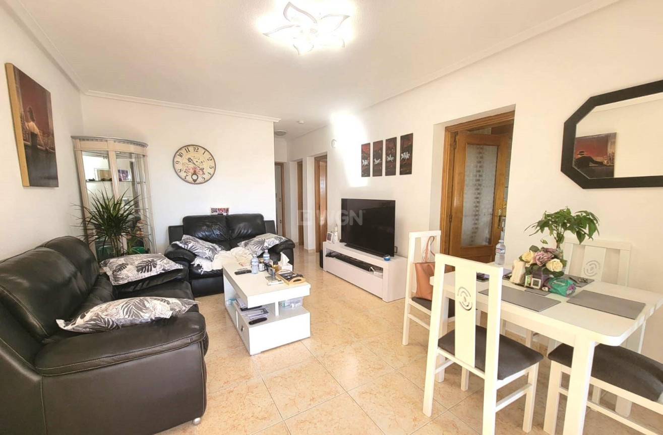 Odsprzedaż - Kamienica - Los Montesinos - Los Montesinos - Urb. La Herrada