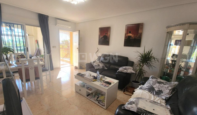 Odsprzedaż - Kamienica - Los Montesinos - Los Montesinos - Urb. La Herrada