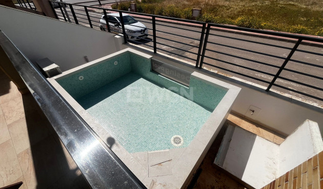 Odsprzedaż - Villa - Roldan - Inland