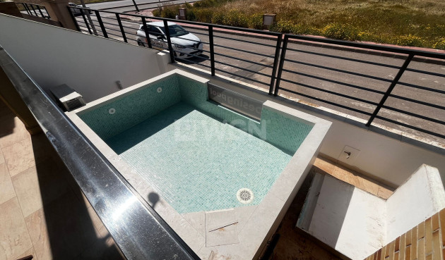 Odsprzedaż - Villa - Roldan - Inland