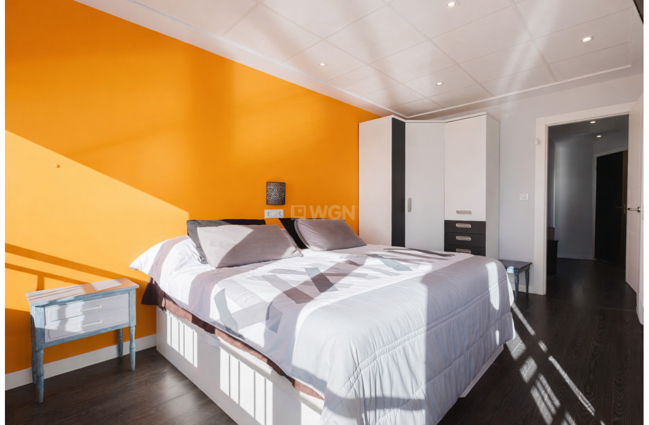 Resale - Apartment / flat - Torrevieja - Costa Blanca