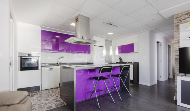 Resale - Apartment / flat - Torrevieja - Costa Blanca