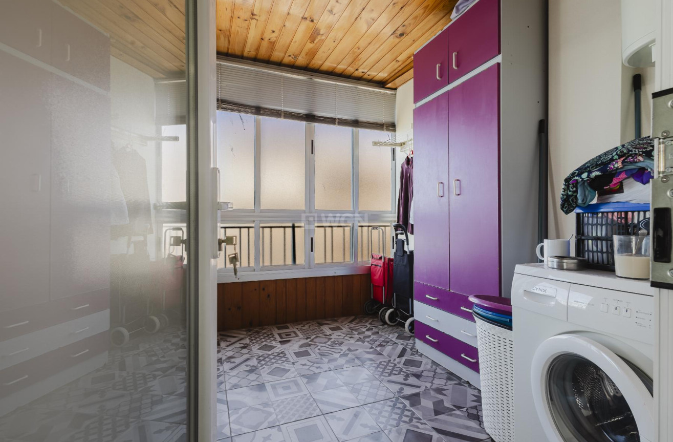 Resale - Apartment / flat - Torrevieja - Costa Blanca